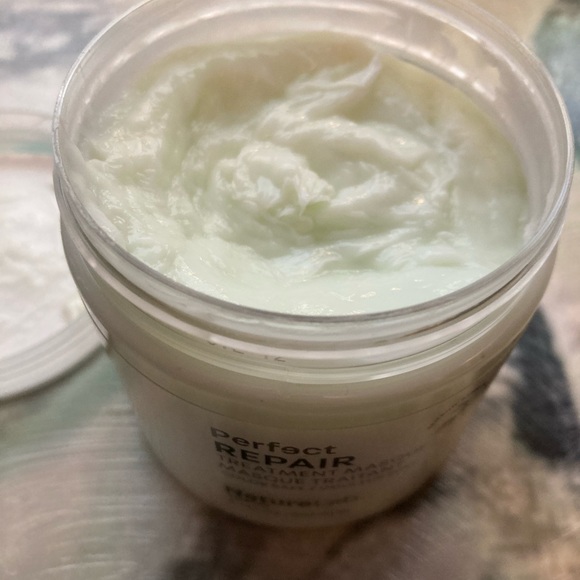 Nature Lab Perfect Haircare Repair Treatment Mask - Picture 3 of 3